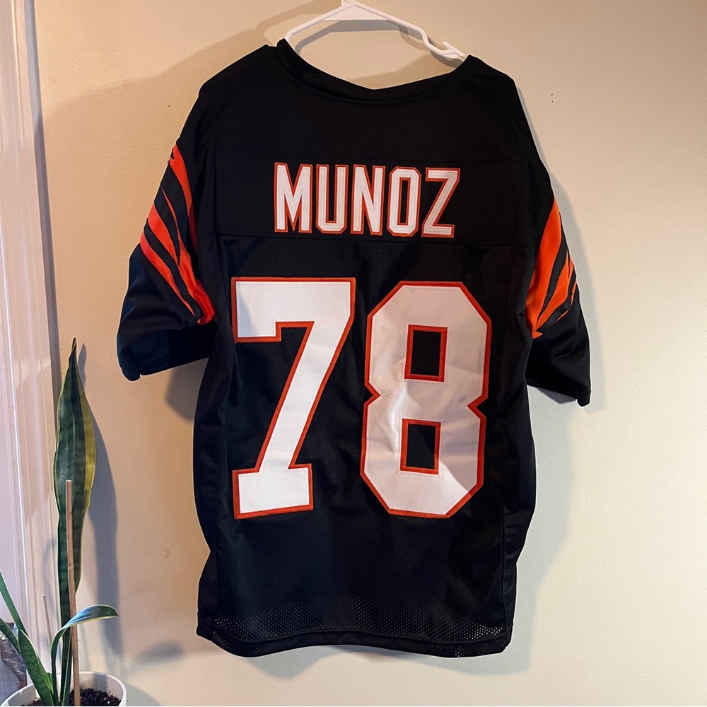 Cincinnati Bengals UNMARKED Anthony Munõz Jersey, Men’s L